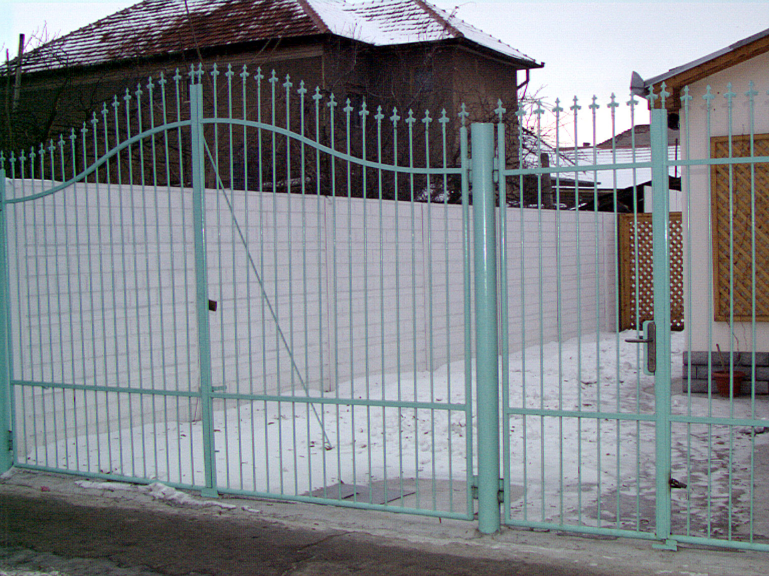Gate 25