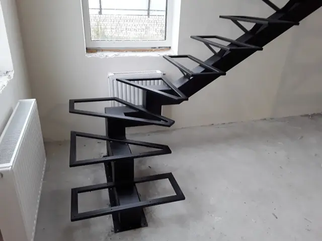 Metal staircase made and installed by FEROX – project 1
