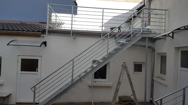 Metal staircase made and installed by FEROX – project 3